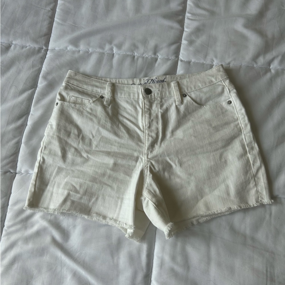 White universal threads shorts